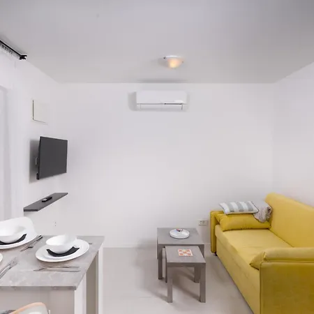 Appartement Venti With Swimming Pool And Private Parking Kožino