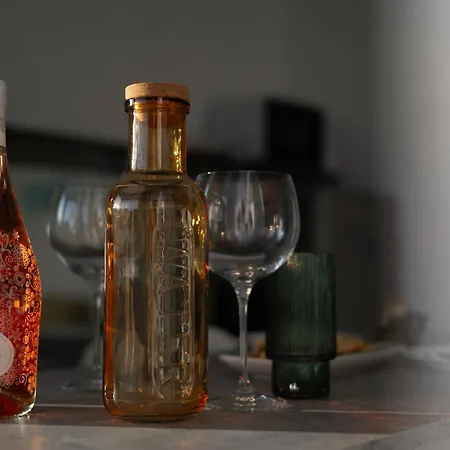 Venti With Swimming Pool And Private Parking Appartement *