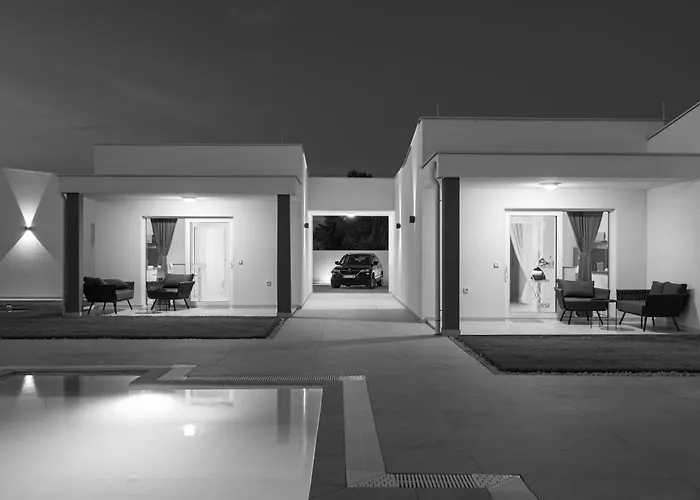 Venti With Swimming Pool And Private Parking * Kožino
