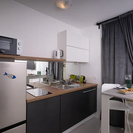 Appartement Venti With Swimming Pool And Private Parking