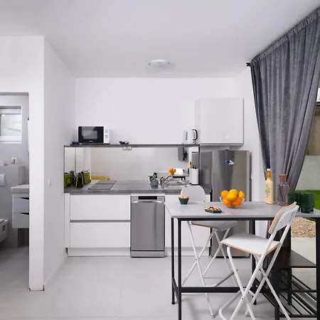 Appartement Venti With Swimming Pool And Private Parking *