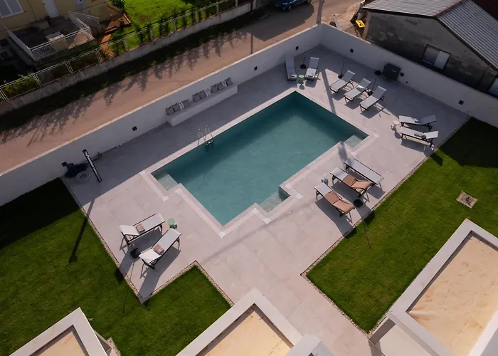 Venti With Swimming Pool And Private Parking * Kožino